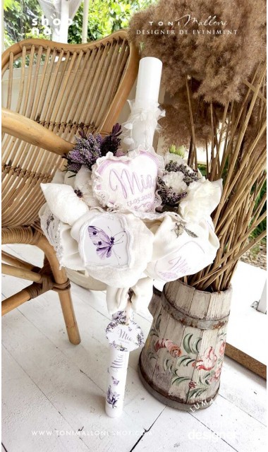 Lumanare de botez cu flori naturale si lavanda Indigo Girl 8